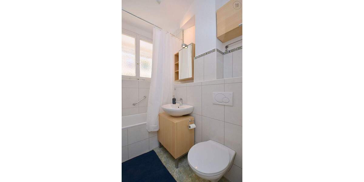 Helle, moderne Wohnung mit Balkon und zwei Schlafzimmern in Stuttgart West 3 zimmer