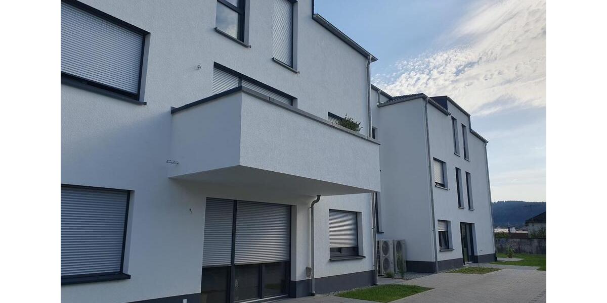 Dachgeschoßwohnung Erlenbach am Main - 5 Zimmer, 139 m&sup2;, 1.900&euro; | Angebot:26424663