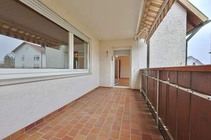 Wohnung Erbach Ersingen - 3 Zimmer, 100 m&sup2;, 1.000&euro; | Angebot:24973933