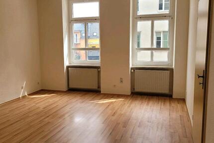 Wohnung Schleiz - 2 Zimmer, 50 m&sup2;, 320&euro; | Angebot:26592450