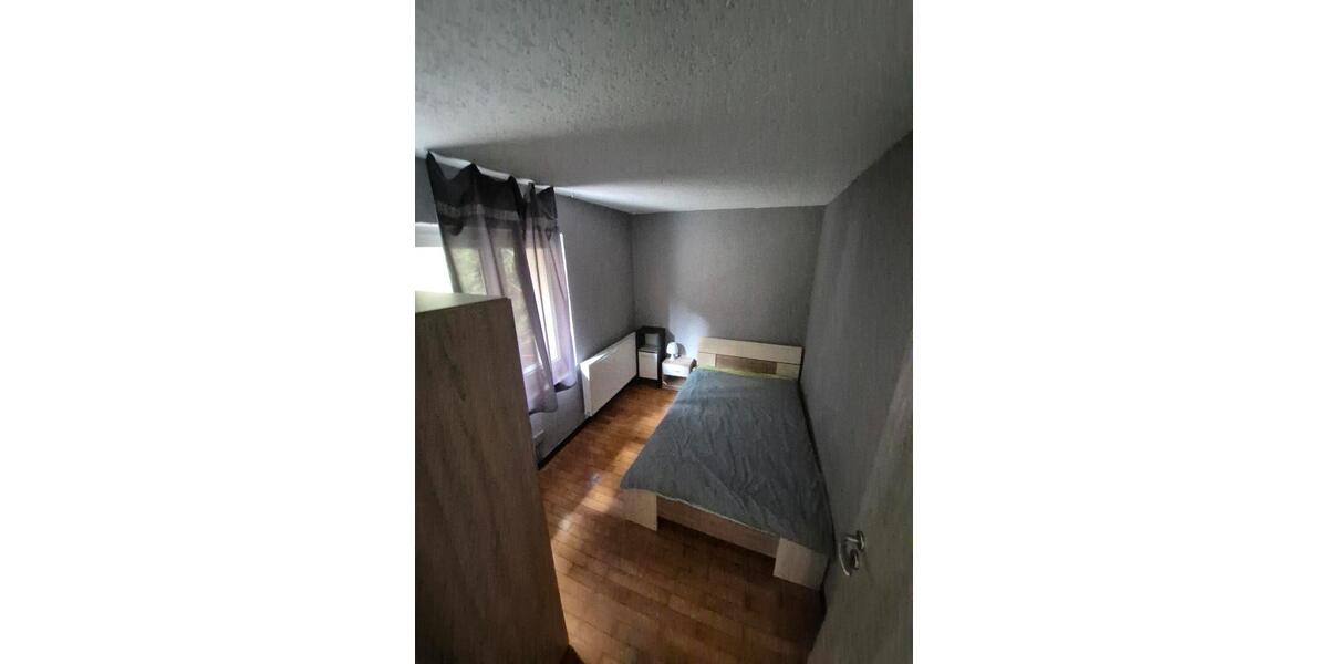 Wohnen auf Zeit Albstadt Gemarkung Onstmettingen - 8 Zimmer, 260 m&sup2;, 15&euro; | Angebot:25982168