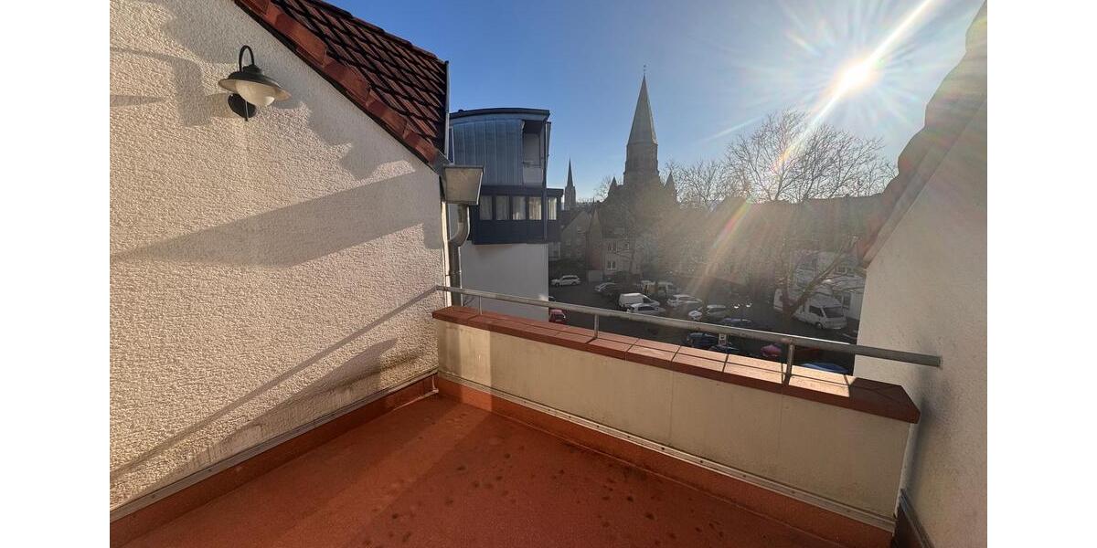Ich biete eine charmante, lichtdurchflutete Maisonettewohnung in Kaiserslautern Mühlstrasse an. 3 zimmer