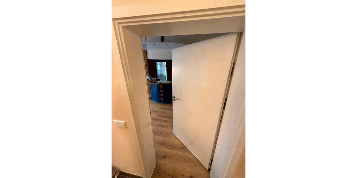 Gewerbeobjekt Bad Bergzabern - 6 Zimmer, 8 m&sup2;, 1.180&euro; | Angebot:24565120