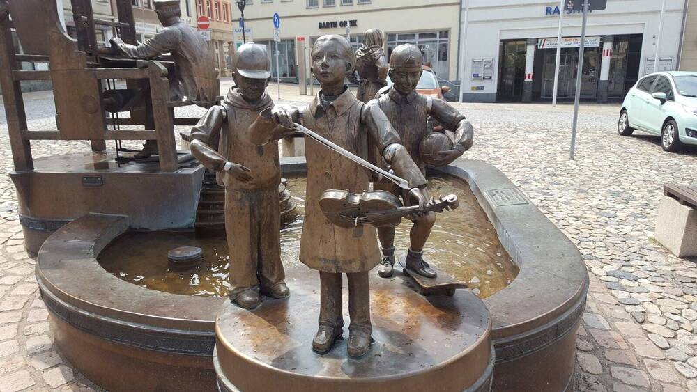 Etagenwohnung Glauchau - 1 Zimmer, 36 m&sup2;, 250&euro; | Angebot:26207412