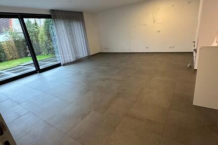 Luxuriöse 4 Zimmer Wohnung in Köln Brück! 2 Bäder + Garten 4 zimmer