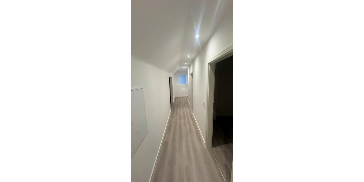 Dachgeschoßwohnung Bernkastel-Kues Kues - 4 Zimmer, 120 m&sup2;, 850&euro; | Angebot:24795438