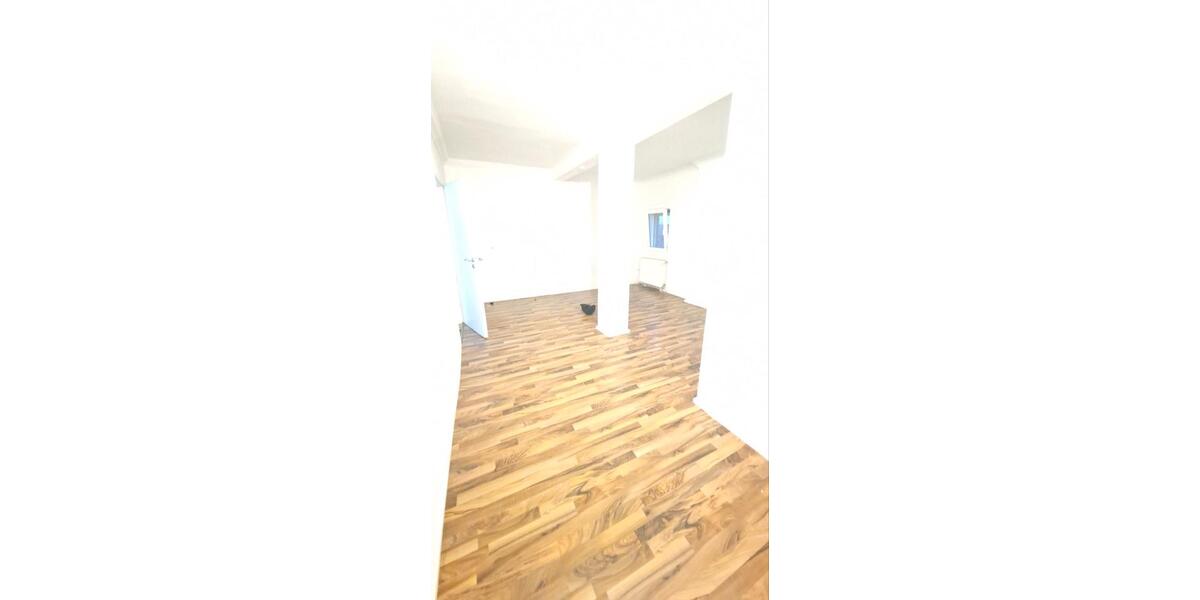 Dachgeschoßwohnung Biblis - 3 Zimmer, 80 m&sup2;, 1.000&euro; | Angebot:25501537