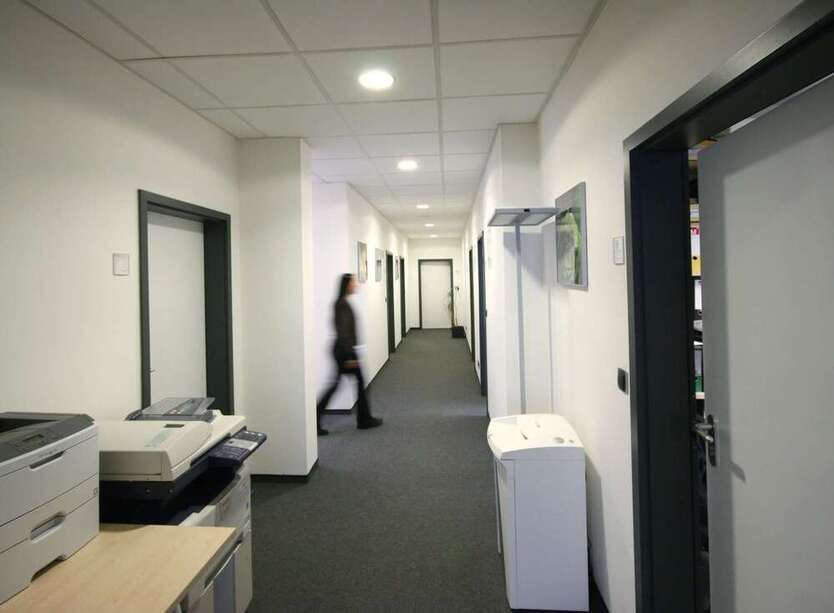 Büro in Stegaurach 425 € 33.5 m²