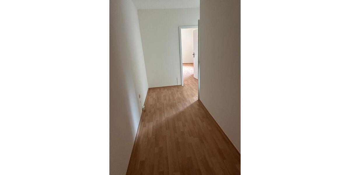 Etagenwohnung Saarbrücken - 3 Zimmer, 81 m&sup2;, 800&euro; | Angebot:25186112