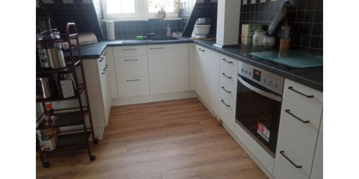 Dachgeschoßwohnung Sonneberg - 2.5 Zimmer, 75 m&sup2;, 475&euro; | Angebot:25205336