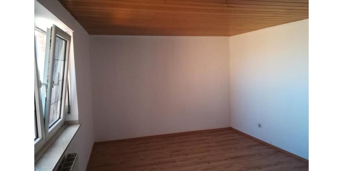 Etagenwohnung Gangelt - 4 Zimmer, 97 m&sup2;, 900&euro; | Angebot:26364763