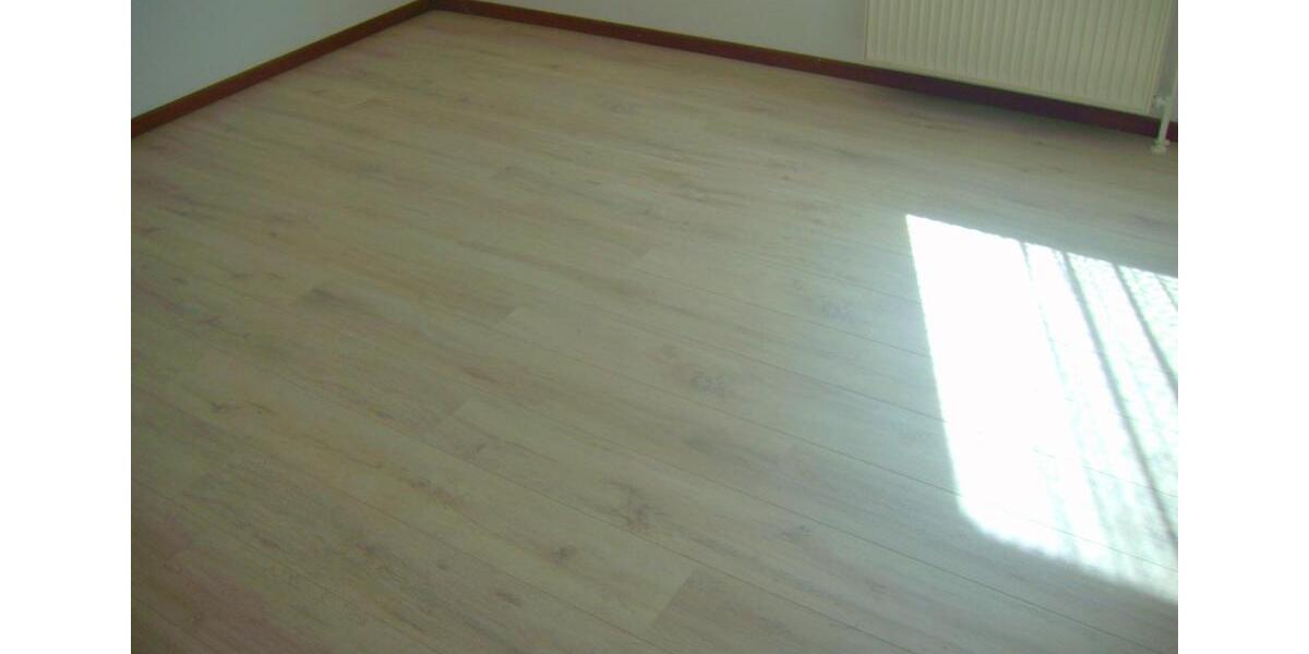 Dachgeschoßwohnung Kalefeld - 2 Zimmer, 50 m&sup2;, 350&euro; | Angebot:25979520