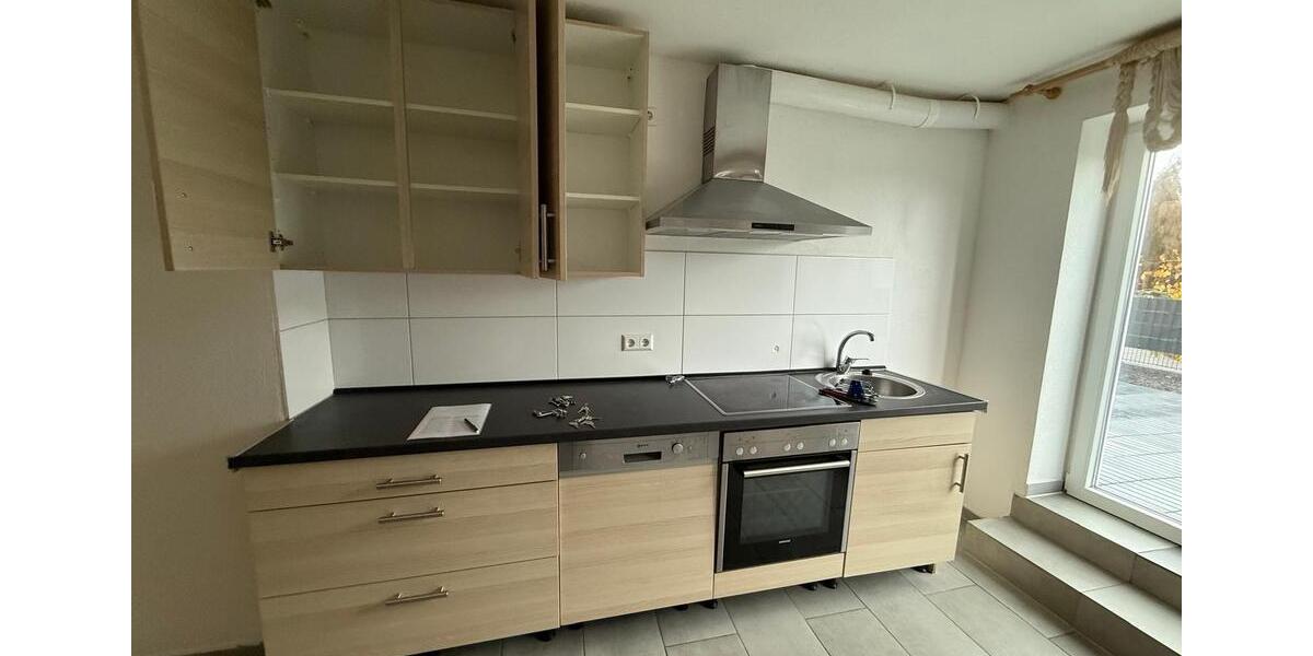 Erdgeschoßwohnung Stuttgart Mühlhausen - 5 Zimmer, 184 m&sup2;, 1.750&euro; | Angebot:24936956