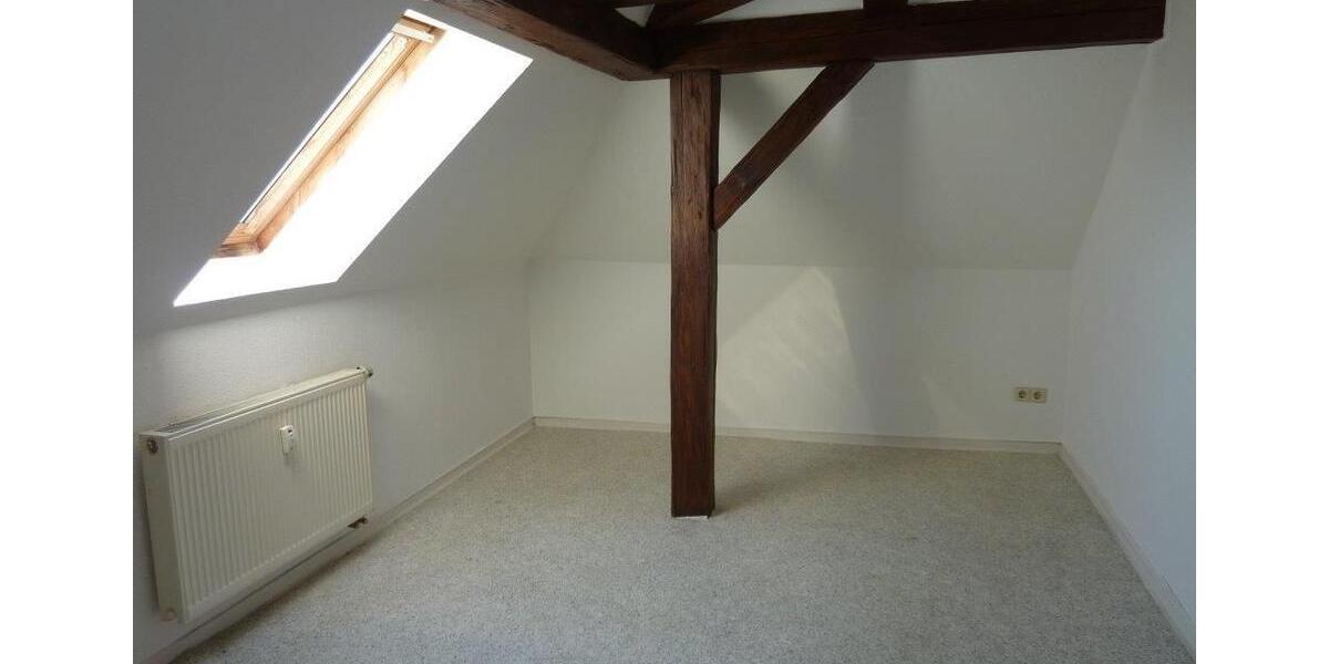 Dachgeschoßwohnung Pegau - 2 Zimmer, 42 m&sup2;, 240&euro; | Angebot:25473975