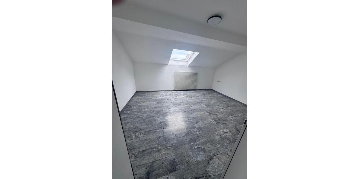 Etagenwohnung Böhmenkirch - 4 Zimmer, 100 m&sup2;, 1.000&euro; | Angebot:24510270