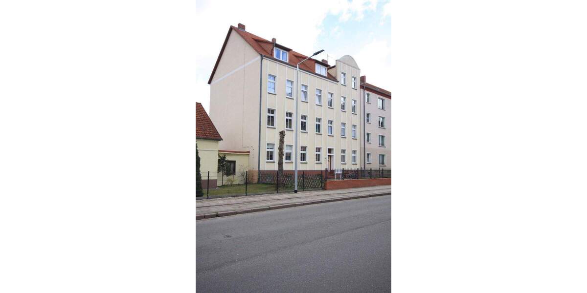 Etagenwohnung Rathenow Waldsiedlung - 3 Zimmer, 74 m&sup2;, 590&euro; | Angebot:25167572
