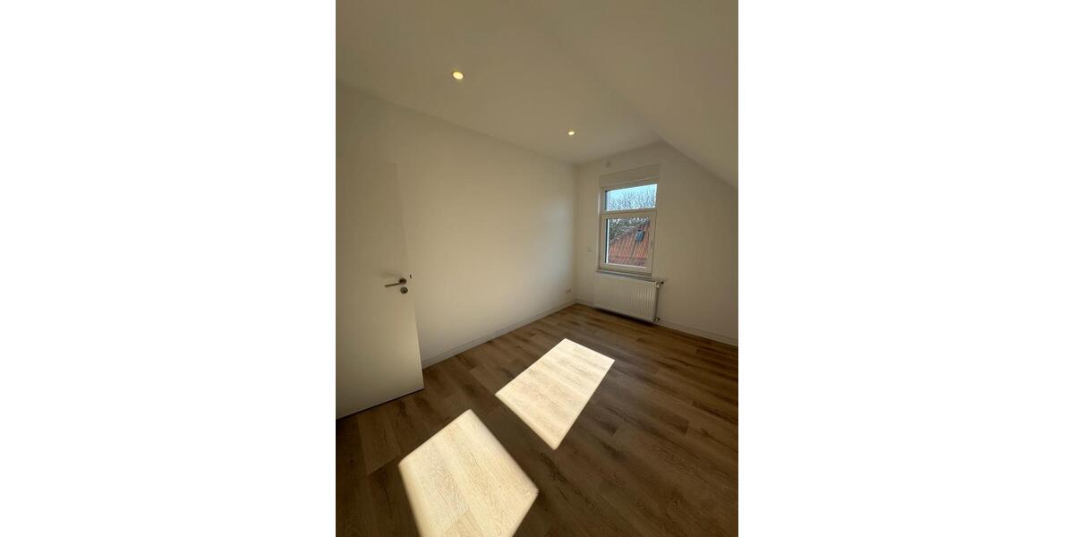 Dachgeschoßwohnung Soltau - 3 Zimmer, 85 m&sup2;, 935&euro; | Angebot:25328496