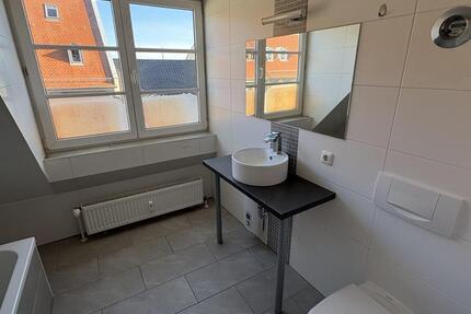 Wohnung Zwickau - 2 Zimmer, 65 m&sup2;, 430&euro; | Angebot:26338051