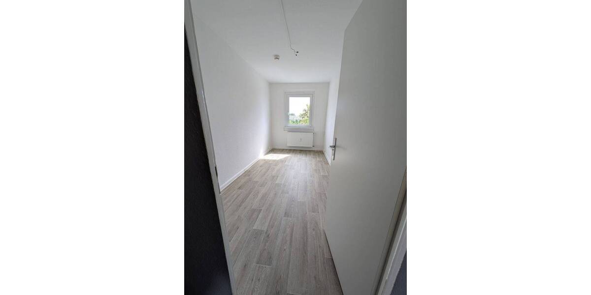 Etagenwohnung Brandenburg an der Havel Hohenstücken - 3 Zimmer, 68 m&sup2;, 486&euro; | Angebot:26016305