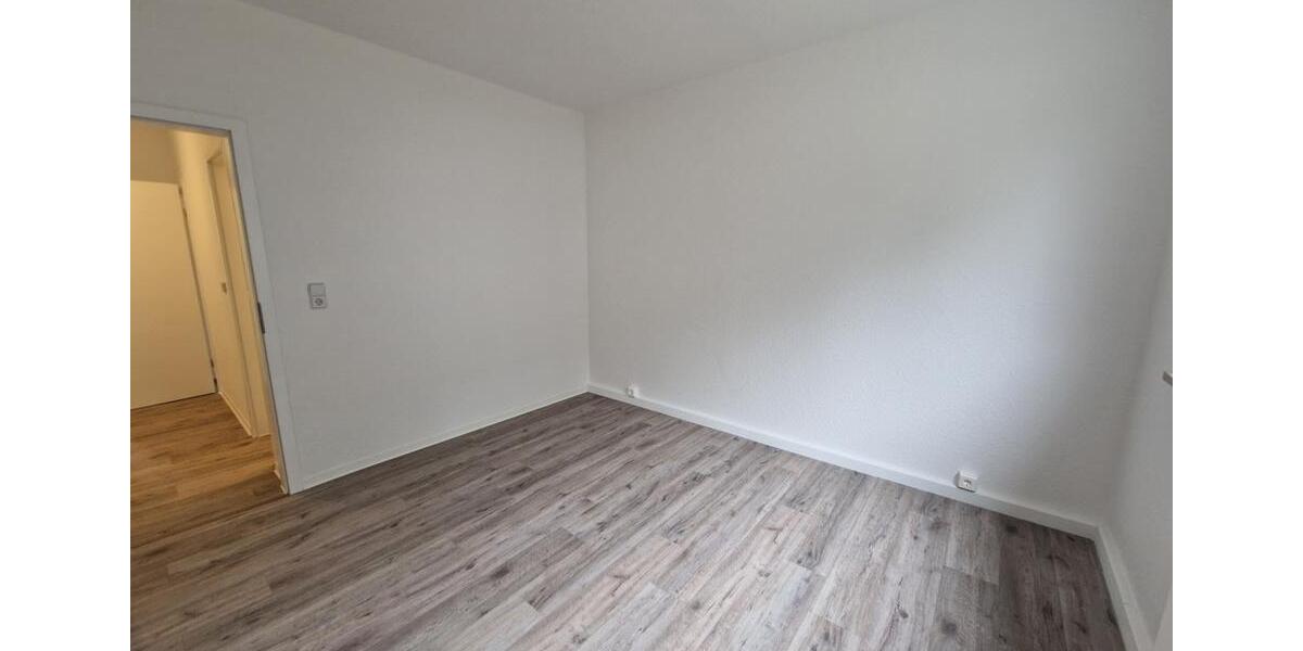 Erdgeschoßwohnung Dessau-Roßlau Brambach - 4 Zimmer, 65 m&sup2;, 324&euro; | Angebot:26549415