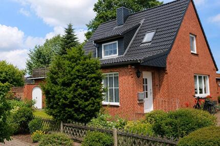 Haus Husum - 4 Zimmer, 104 m&sup2;, 1.050&euro; | Angebot:26636134