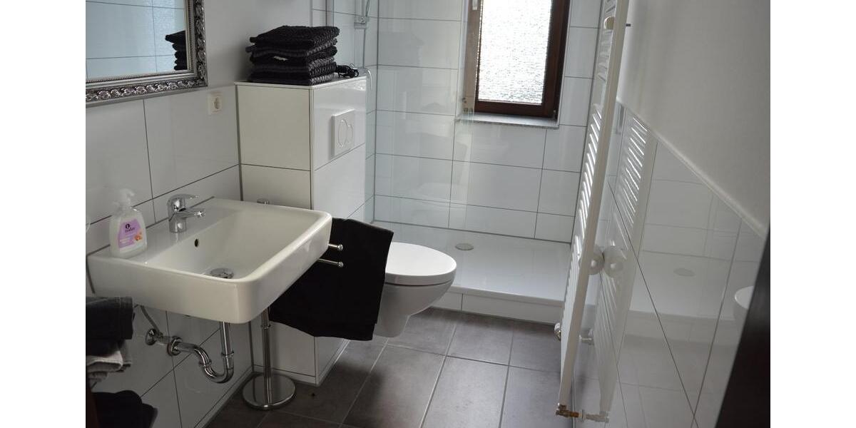 Wohnen auf Zeit Duisburg Duisburg-Mitte - 3 Zimmer, 75 m&sup2;, 950&euro; | Angebot:25402650