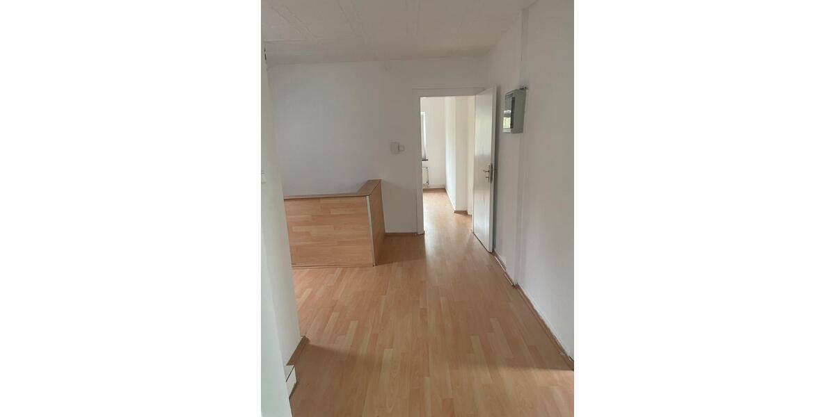 Dachgeschoßwohnung Iserlohn - 3.5 Zimmer, 80 m&sup2;, 500&euro; | Angebot:25903478