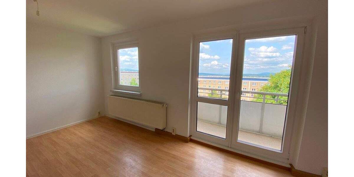 Etagenwohnung Suhl Neundorf - 4 Zimmer, 64 m&sup2;, 340&euro; | Angebot:25781338