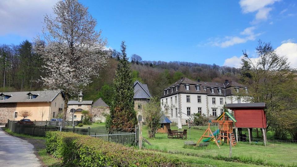 2x Büro - Vorburg von Schloss Alsbach in der Nähe von Köln