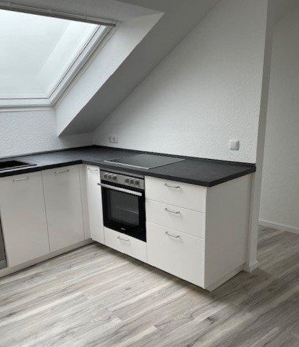 Dachgeschoßwohnung Eppstein - 2 Zimmer, 91 m&sup2;, 960&euro; | Angebot:26262327