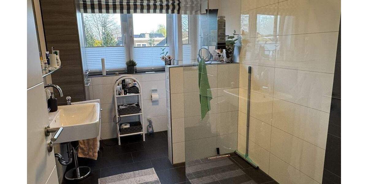 Etagenwohnung Buxtehude - 2 Zimmer, 77 m&sup2;, 1.020&euro; | Angebot:25835803