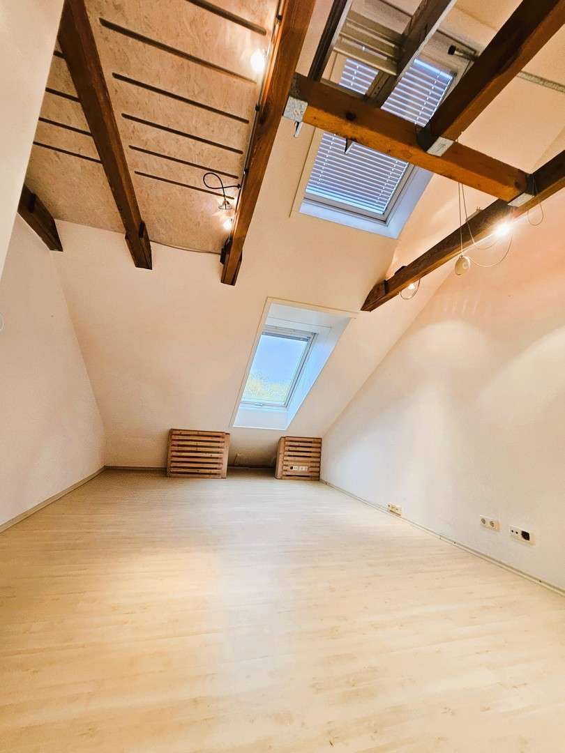 Wohnung zum Mieten in Aschaffenburg 1.100 € 95 m² 3.5 zimmer