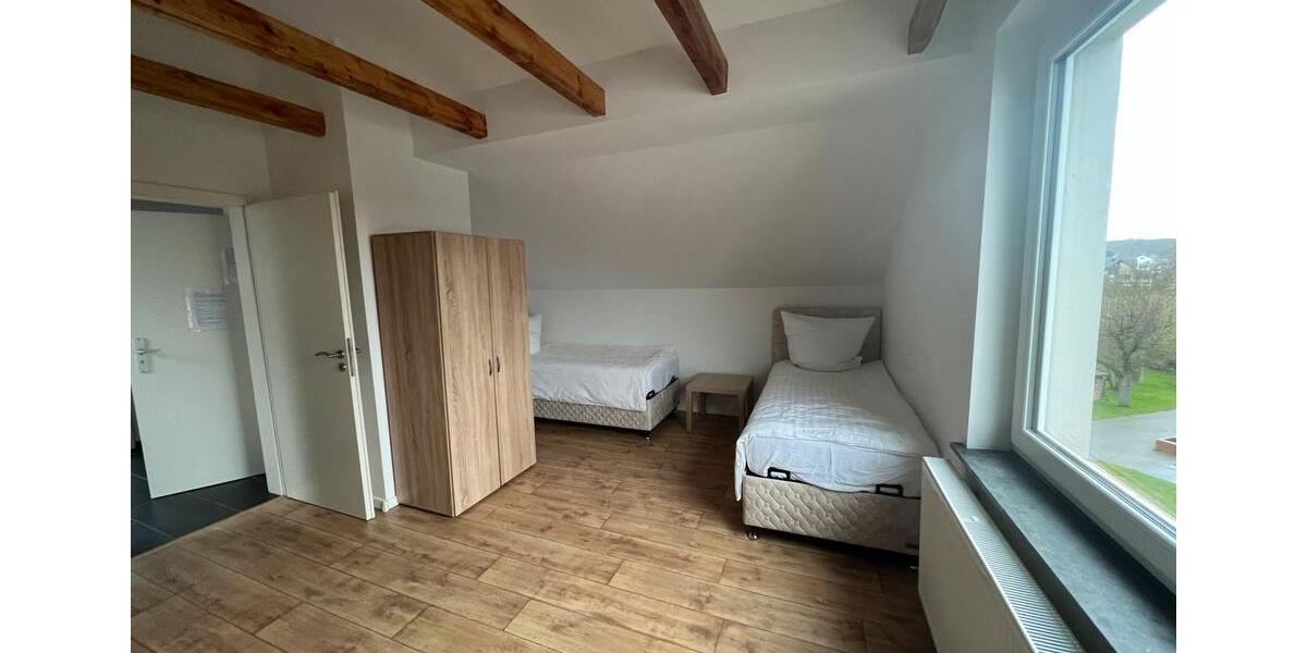Wohnen auf Zeit Melle Bruchmühlen - 10 Zimmer, 120 m&sup2;, 14&euro; | Angebot:26604581