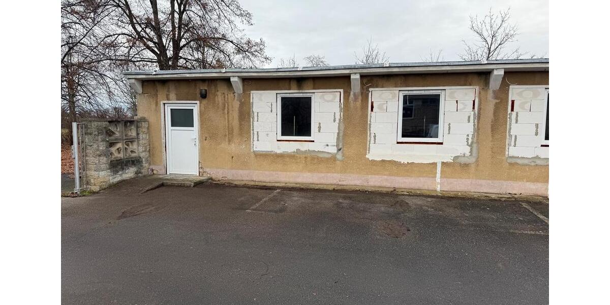 LagerflächeAbstellfläche in eingezäuntem Garagenhof HOYERSWERDA zimmer