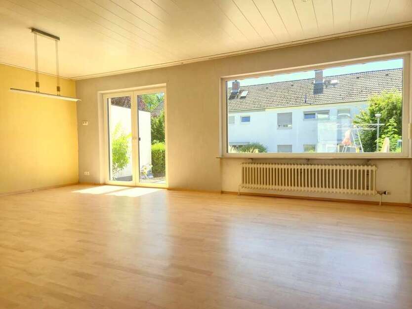 Haus zum Mieten in Wiesbaden Nordenstadt 2.350 € 138 m²