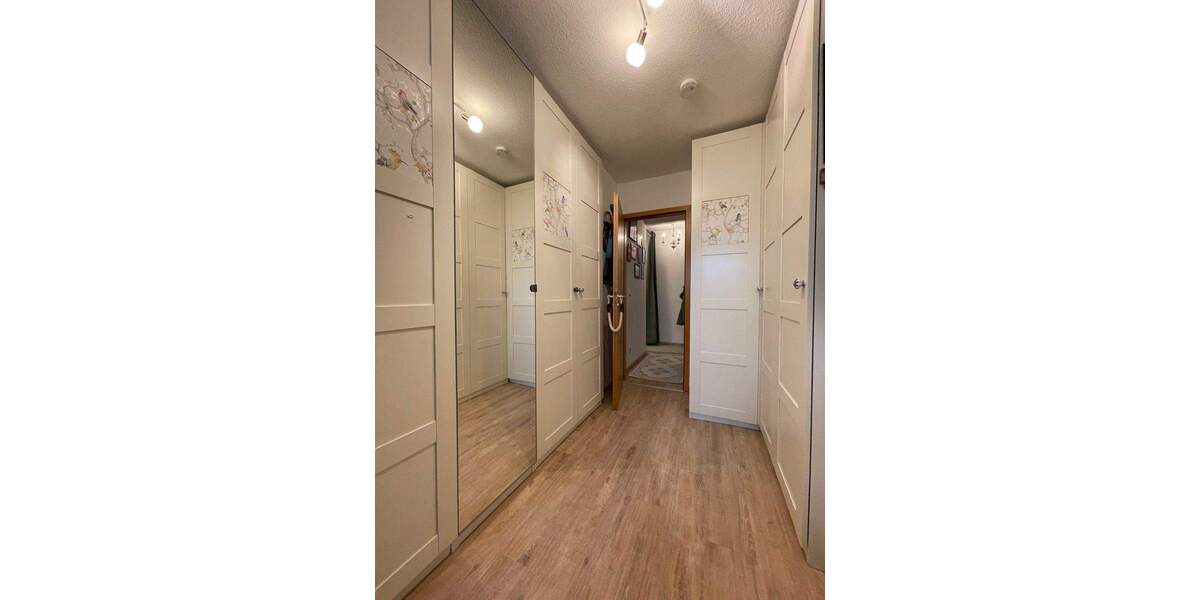 Etagenwohnung Nürnberg Schniegling - 4 Zimmer, 91 m&sup2;, 1.050&euro; | Angebot:25468222