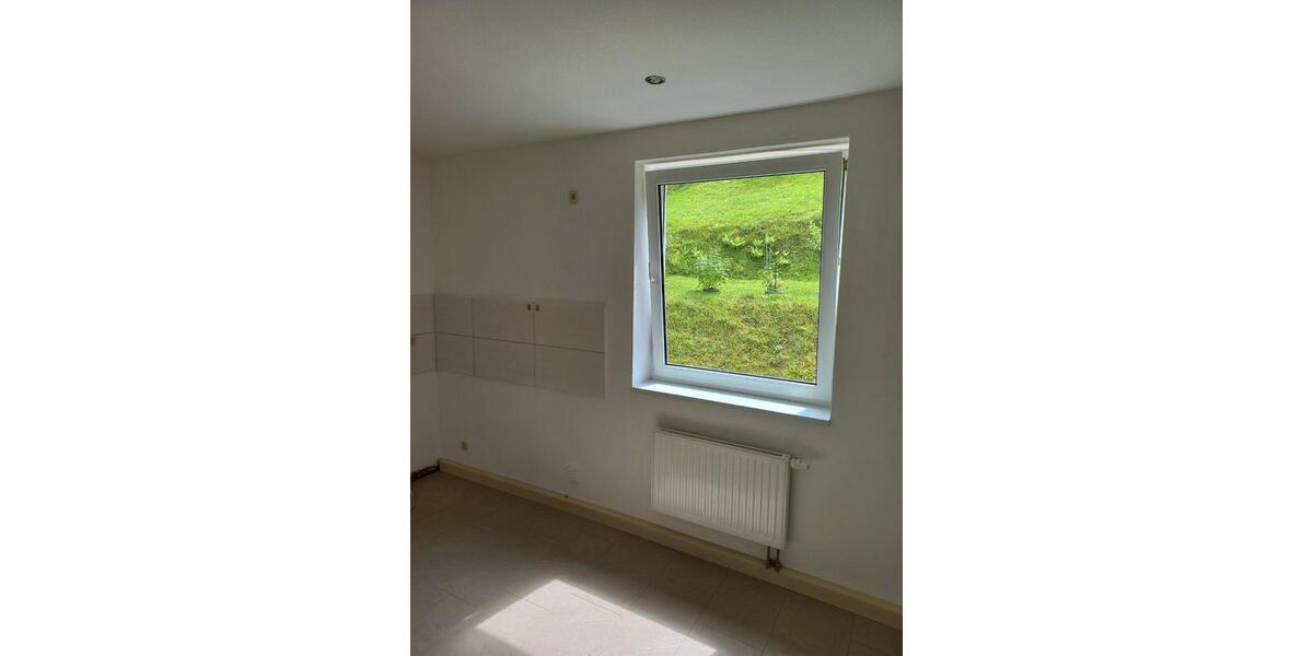 Etagenwohnung Steinbach-Hallenberg Hallenberg - 3 Zimmer, 83 m&sup2;, 580&euro; | Angebot:23393654