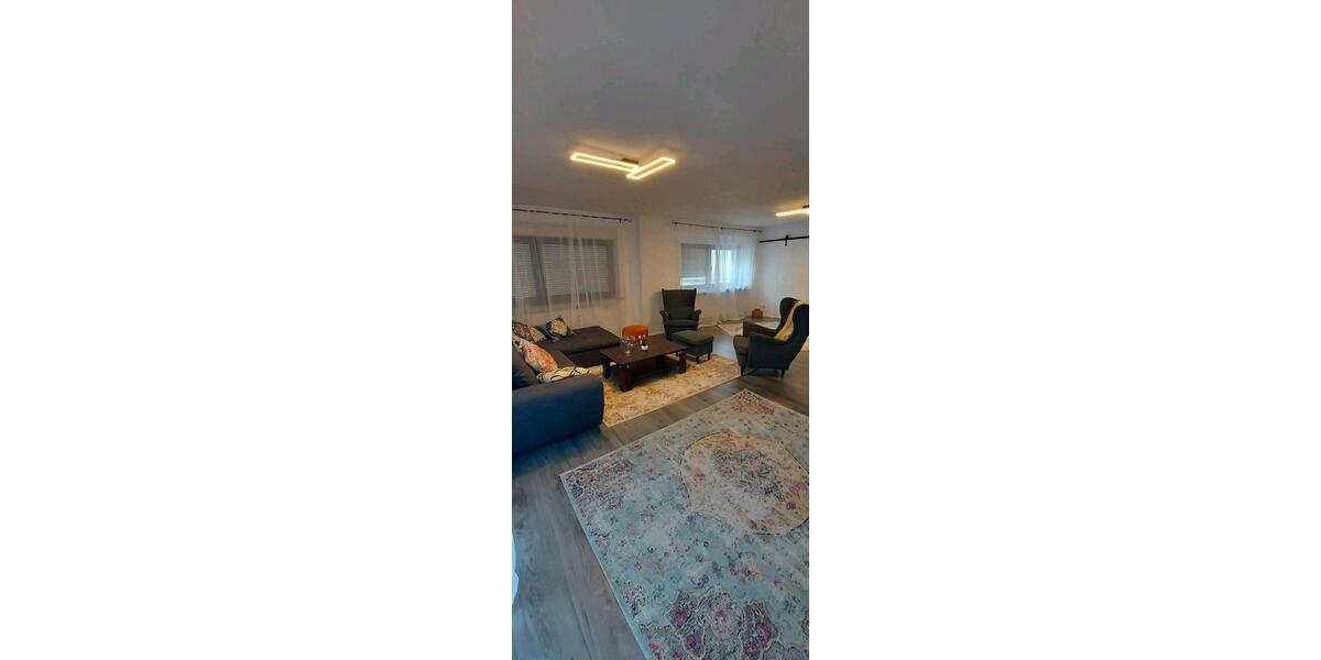 Etagenwohnung Nohfelden - 8 Zimmer, 300 m&sup2;, 2.500&euro; | Angebot:25904467