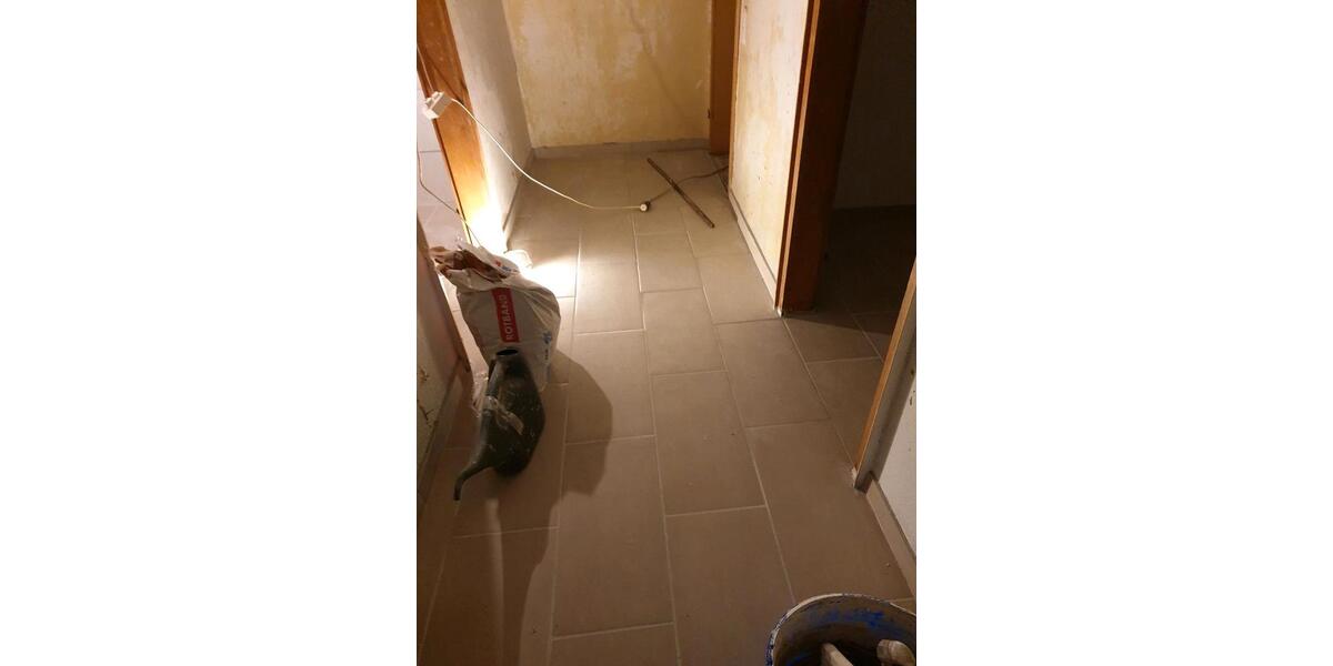 Dachgeschoßwohnung Siegen Eiserfeld - 2 Zimmer, 65 m&sup2;, 500&euro; | Angebot:25922791