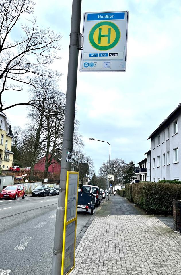 Ab sofort: Remscheid Uni Wuppertal: Top WG Zimmer (Wifi, Balkon)