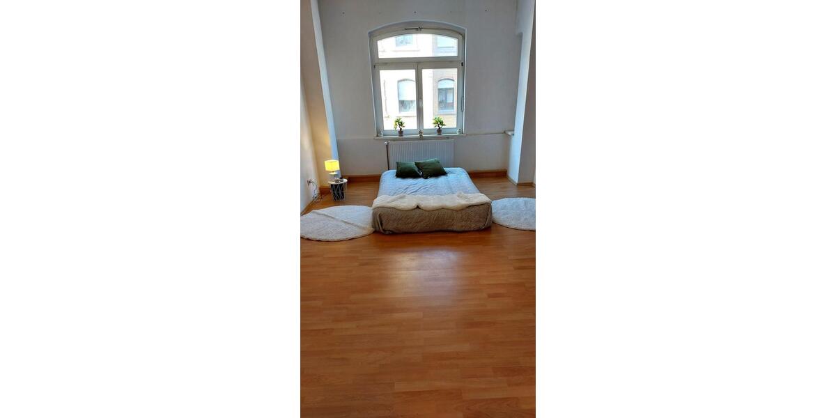 Etagenwohnung Weißenfels - 4 Zimmer, 121 m&sup2;, 665&euro; | Angebot:26260688
