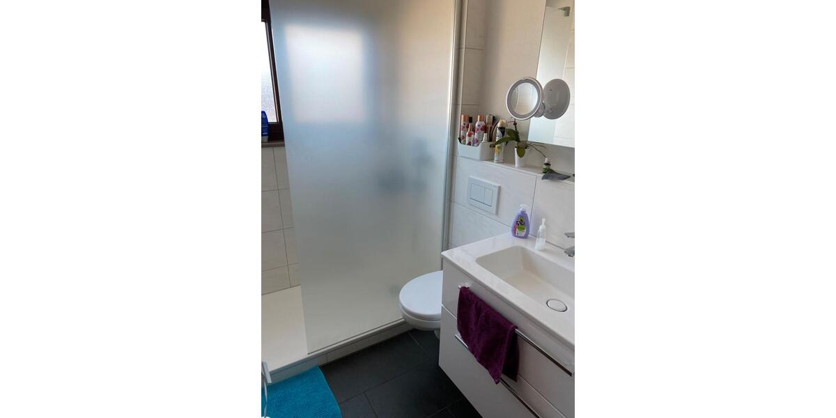 Dachgeschoßwohnung Stuttgart Stuttgart-West - 2.5 Zimmer, 66 m&sup2;, 1.060&euro; | Angebot:26001345