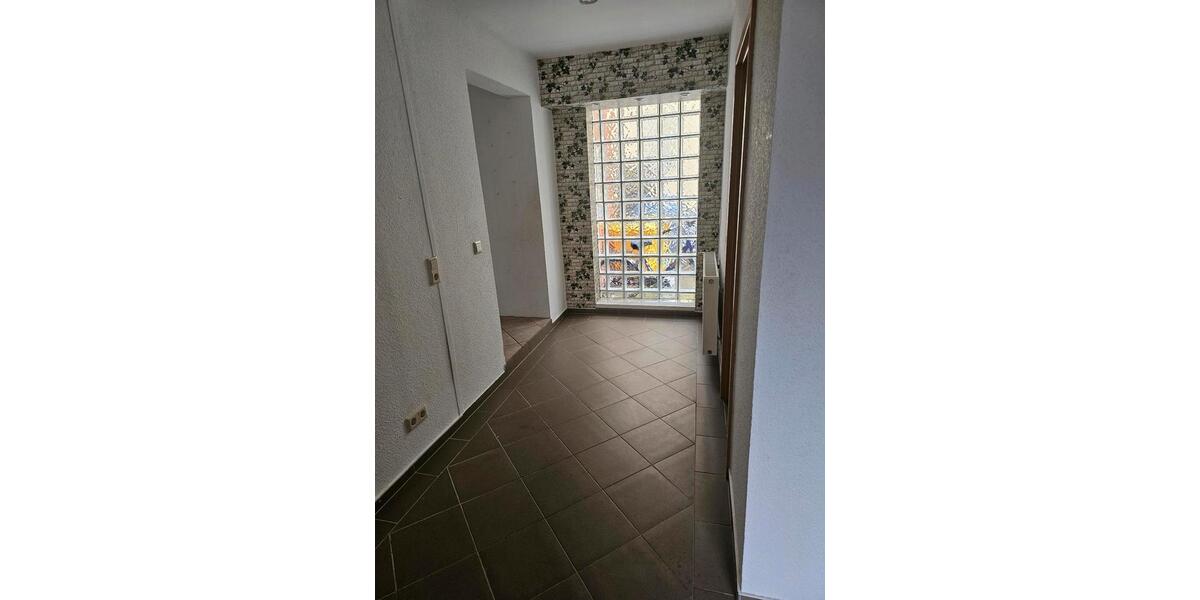 Einfamilienhaus Halberstadt - 8 Zimmer, 196 m&sup2;, 1.200&euro; | Angebot:26638579