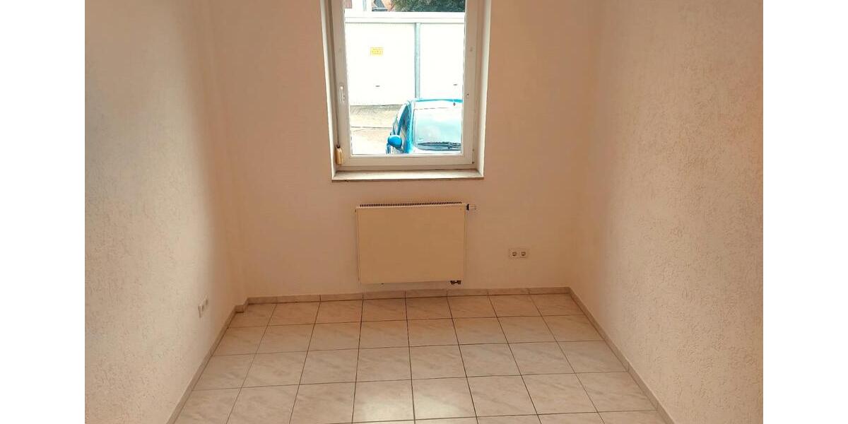 Erdgeschoßwohnung Oettingen in Bayern - 4 Zimmer, 85 m&sup2;, 755&euro; | Angebot:26006535