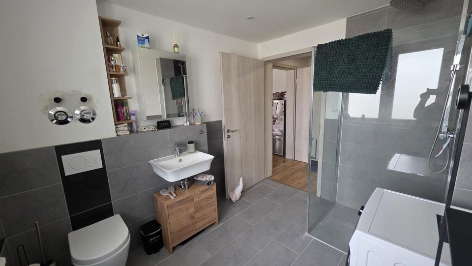 Etagenwohnung Ludwigshafen am Rhein Ludwigshafen-Oggersheim - 2 Zimmer, 60 m&sup2;, 690&euro; | Angebot:25604676