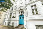 Diese charmante AltbauWohnung wartet auf Sie - jetzt bewerben und Chance nutzen + EBK und Balkon