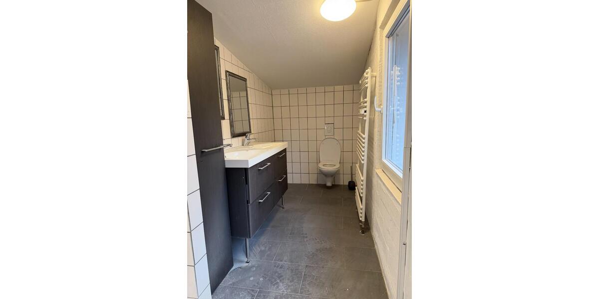 Etagenwohnung Trittau - 5 Zimmer, 186 m&sup2;, 1.800&euro; | Angebot:24540009