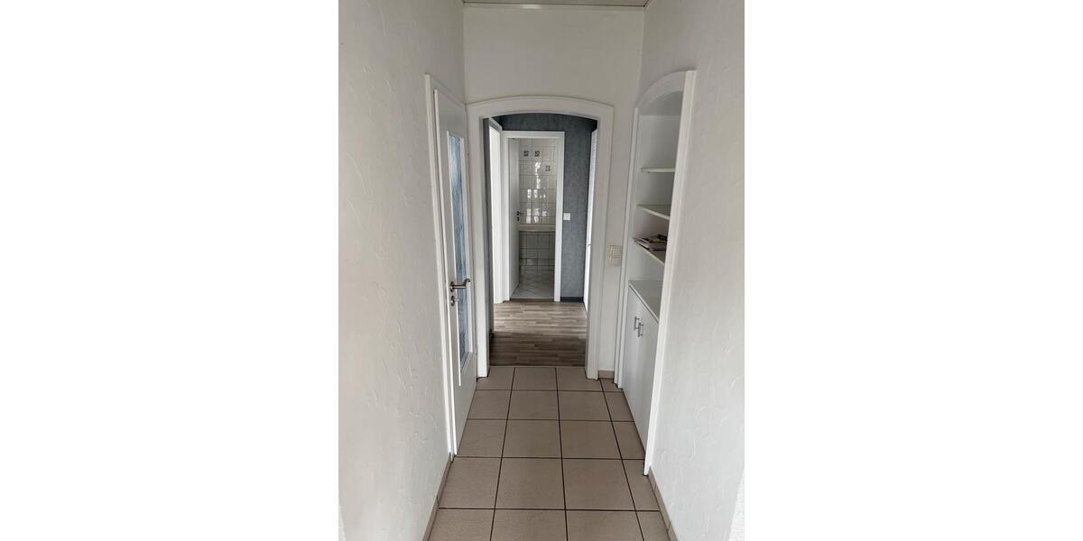 Erdgeschoßwohnung Ense - 2 Zimmer, 75 m&sup2;, 900&euro; | Angebot:26416853