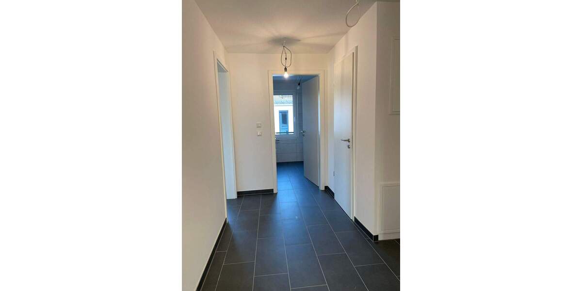 Etagenwohnung Erlangen Dechsendorf - 4 Zimmer, 92 m&sup2;, 1.490&euro; | Angebot:24858386