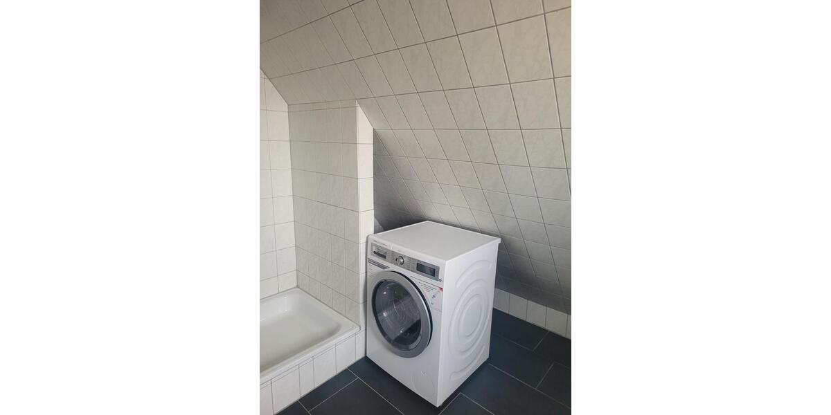 Gemütliche 2,5-Zimmer-Wohnung, teilmöbliert 2.5 zimmer